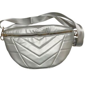 New XL Quilted Chevron Waist bag FannyPack Metallic Silver unisex vegan leather
